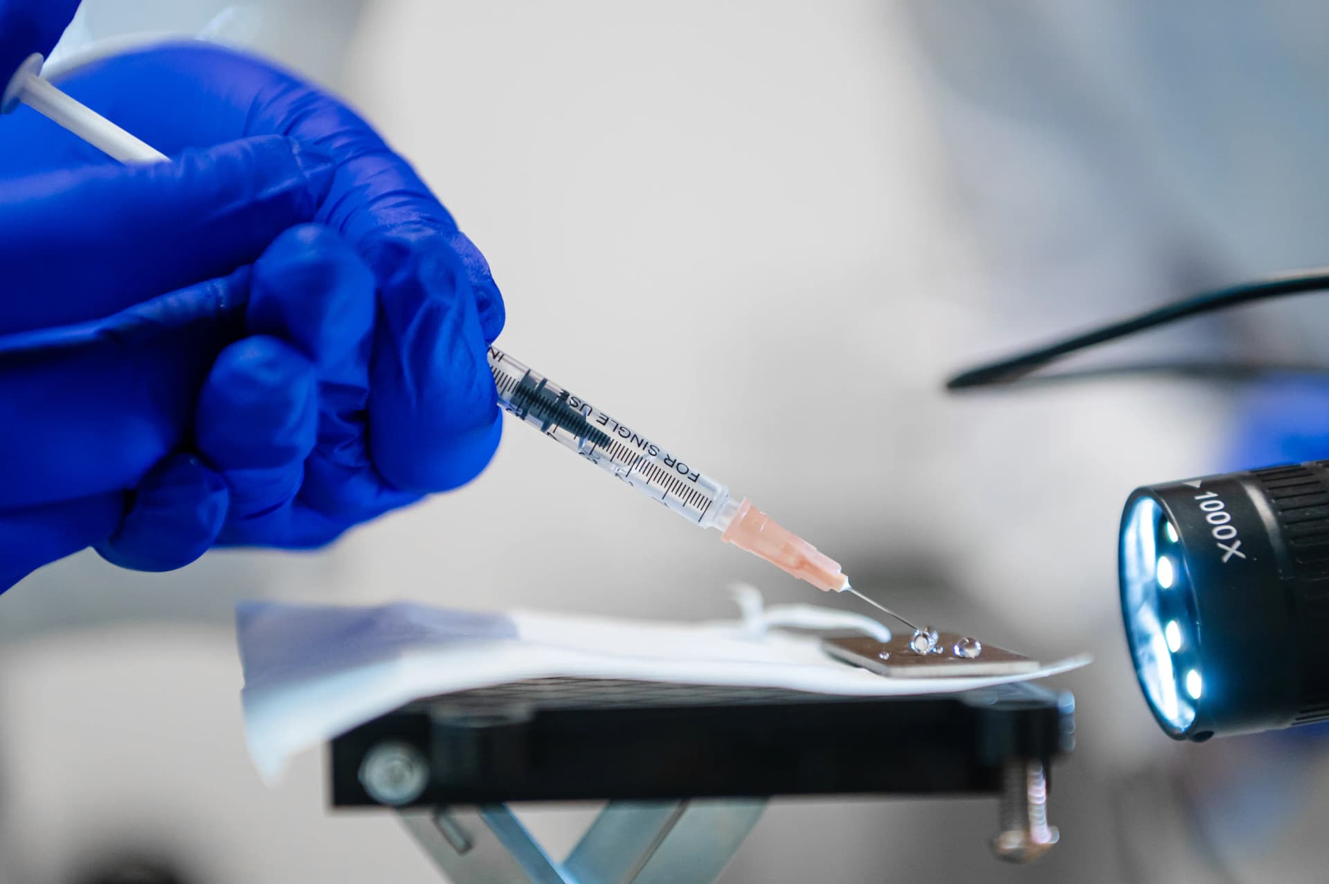 Заднее изображение решения под ключ